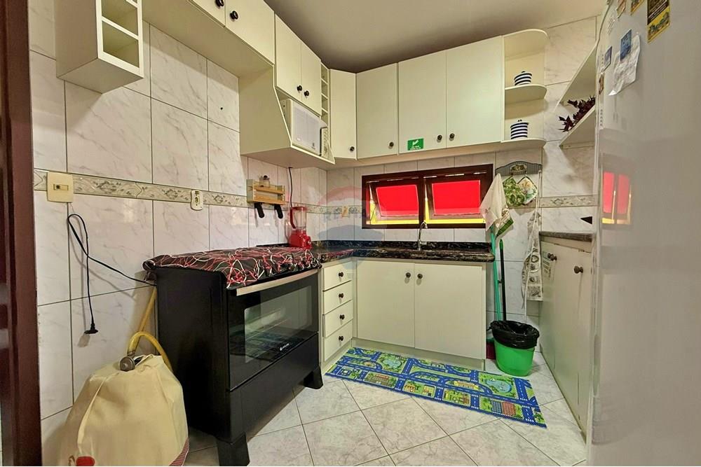 Casa à venda com 11 quartos, 312m² - Foto 8