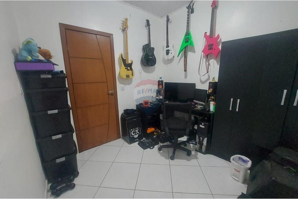 Casa à venda com 3 quartos, 98m² - Foto 3