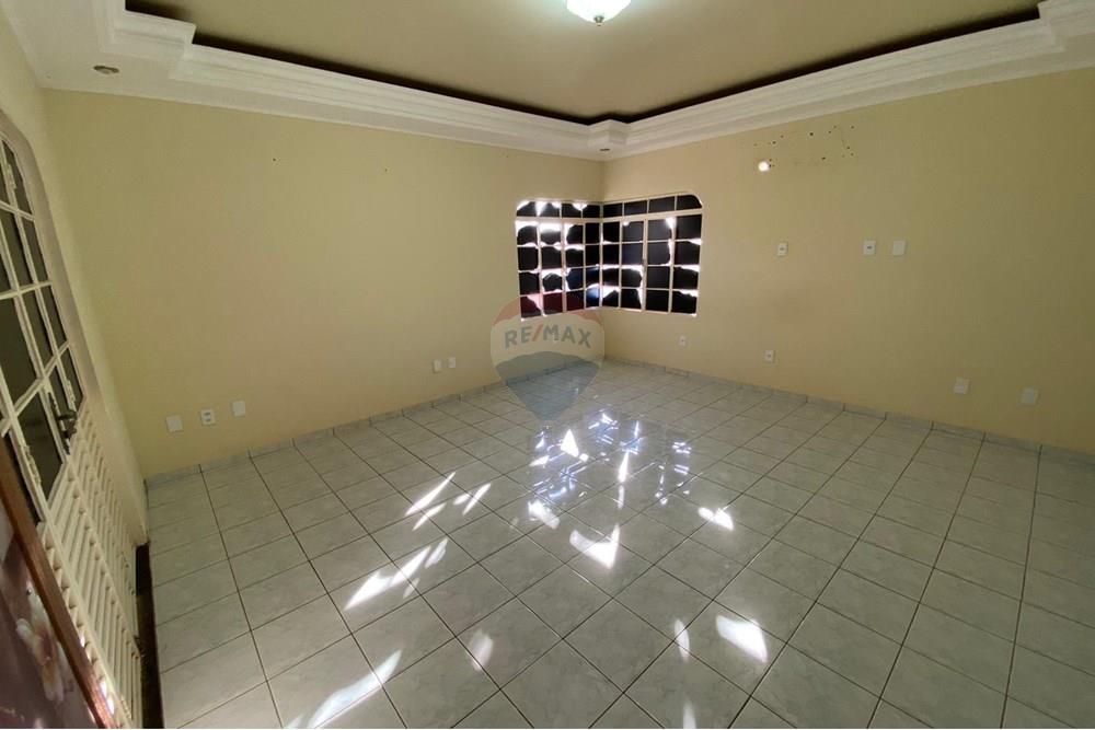 Sobrado - Alugar - Barreiras , Bahia - WhatsApp Image 2024-09-06 at 14.55.00 (1) - Copia.jpeg - 580651020-130