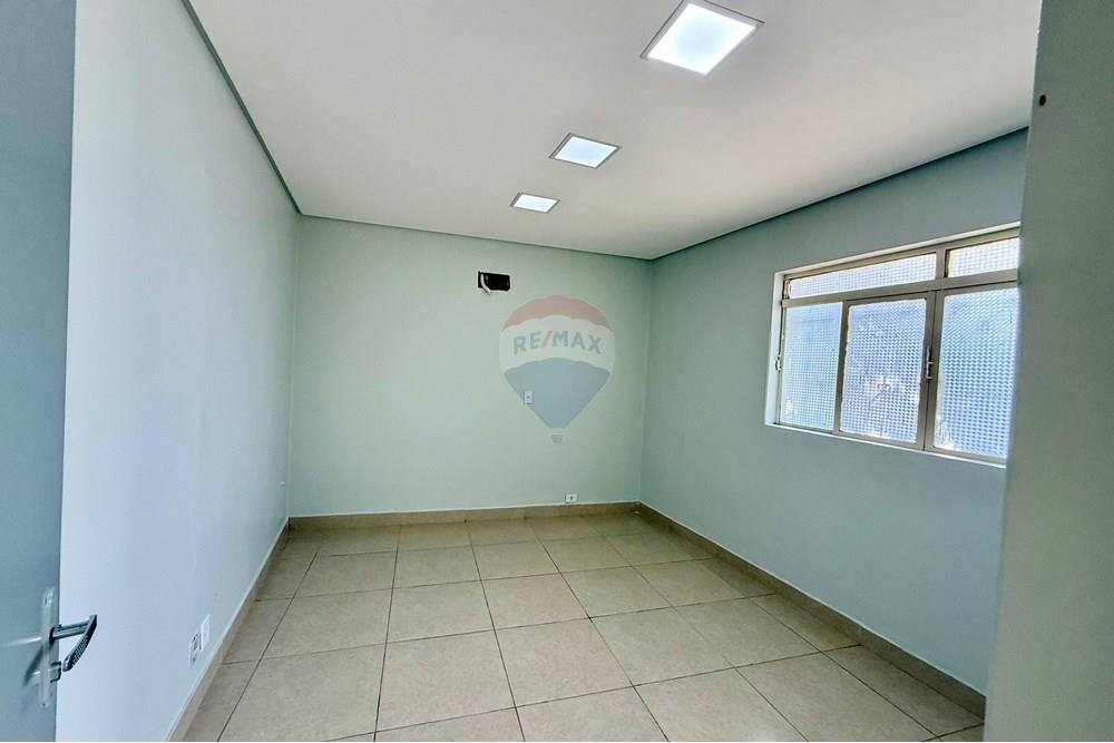 Casa Comercial - Alugar - Barreiras , Bahia - WhatsApp Image 2025-06-26 at 18.03.49.jpeg - 580651041-90