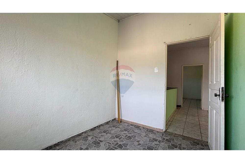 Casa à venda com 4 quartos, 92m² - Foto 9
