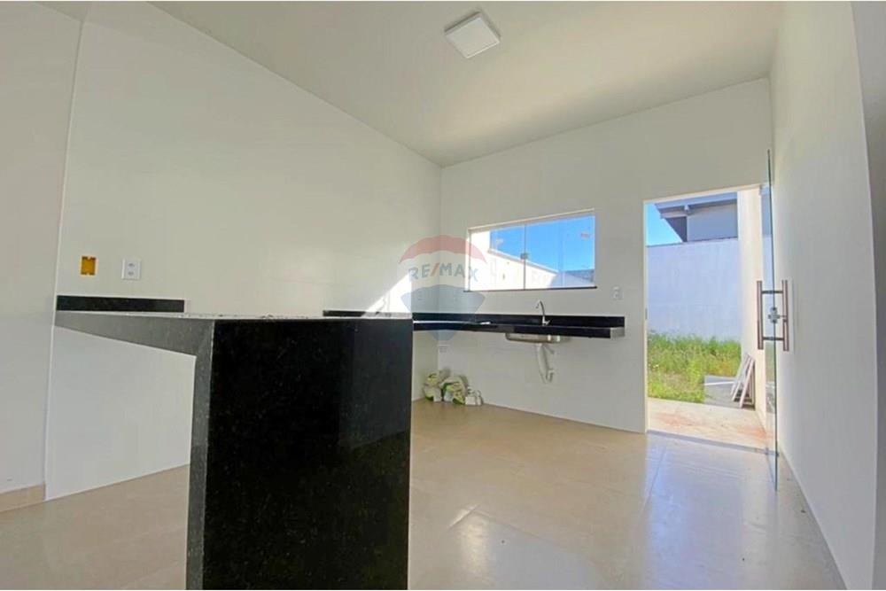 Casa à venda com 3 quartos, 85m² - Foto 5
