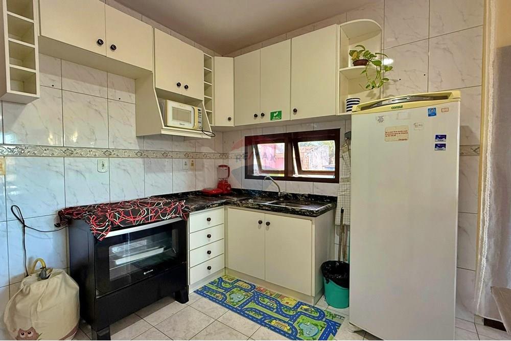 Casa à venda com 11 quartos, 312m² - Foto 28