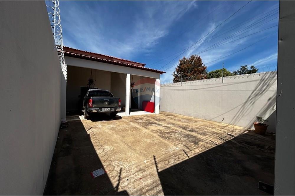 Casa - Venda - Barreiras , Bahia - WhatsApp Image 2025-09-06 at 12.46.02 (1).jpeg - 580651079-18