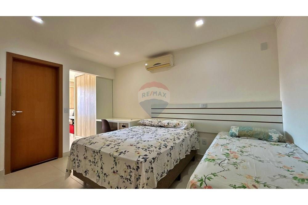 Apartamento à venda com 4 quartos, 197m² - Foto 17