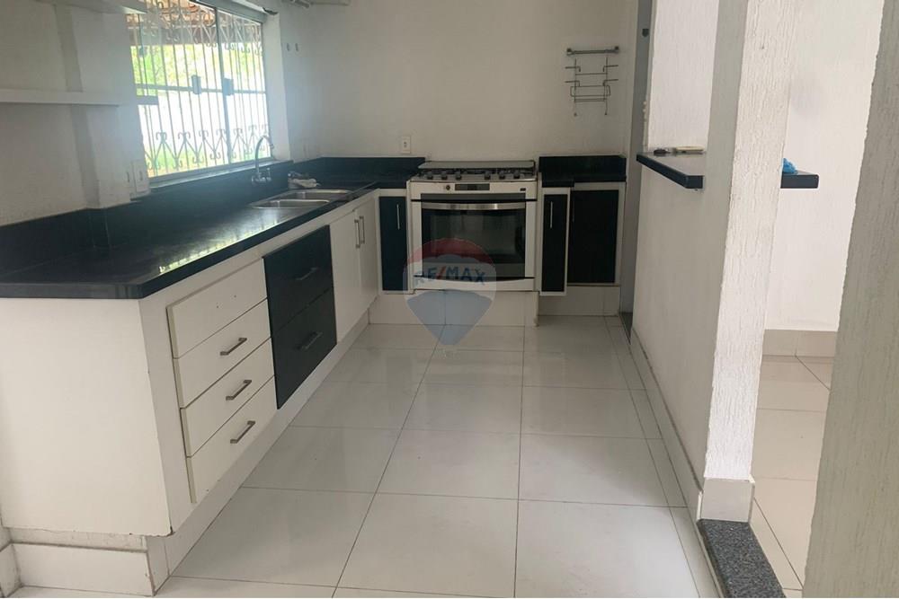 Casa, 3 quartos, 240 m² - Foto 7