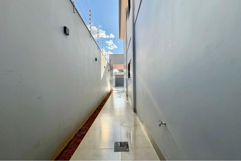 Sobrado - Venda - Barreiras , Bahia - WhatsApp Image 2025-07-10 at 14.04.25.jpeg - 580651094-8