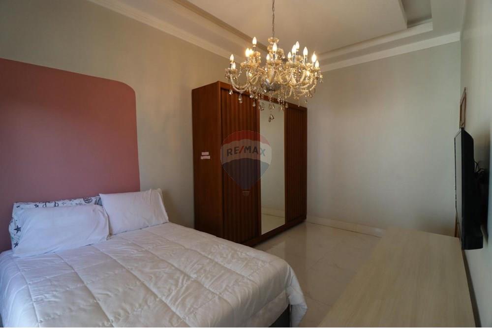 Casa à venda com 4 quartos, 350m² - Foto 17