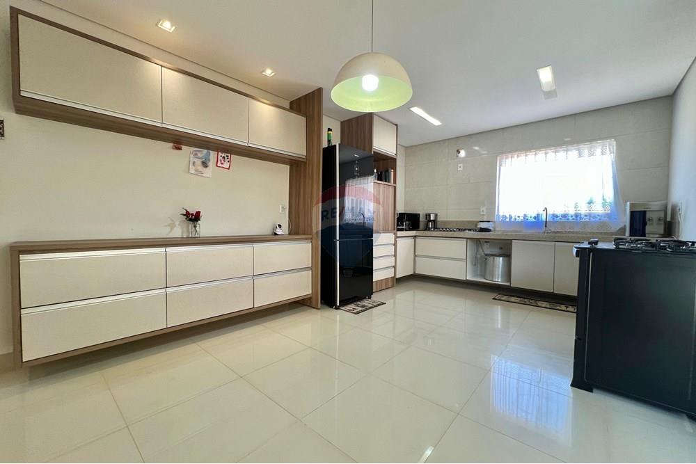 Sobrado - Venda - Barreiras , Bahia - WhatsApp Image 2025-09-19 at 18.03.49 (2).jpeg - 580651079-13