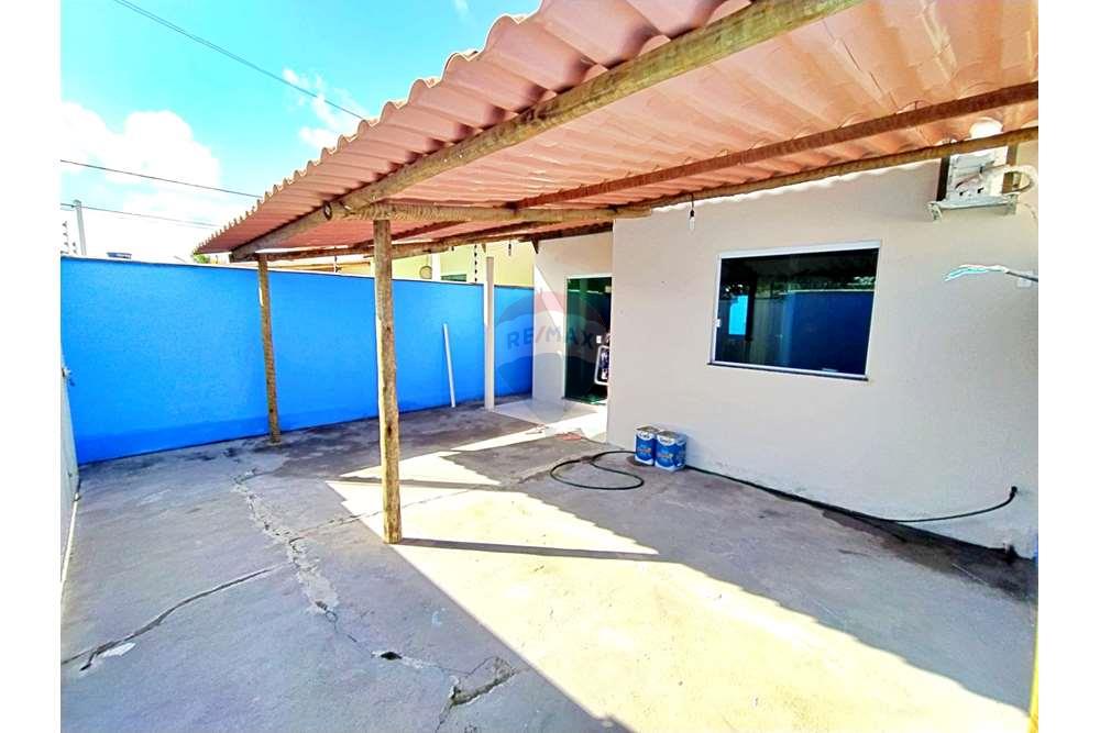 Casa à venda com 2 quartos, 58m² - Foto 1