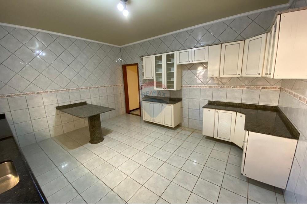 Sobrado - Alugar - Barreiras , Bahia - WhatsApp Image 2024-08-24 at 13.16.43 (1).jpeg - 580651020-130