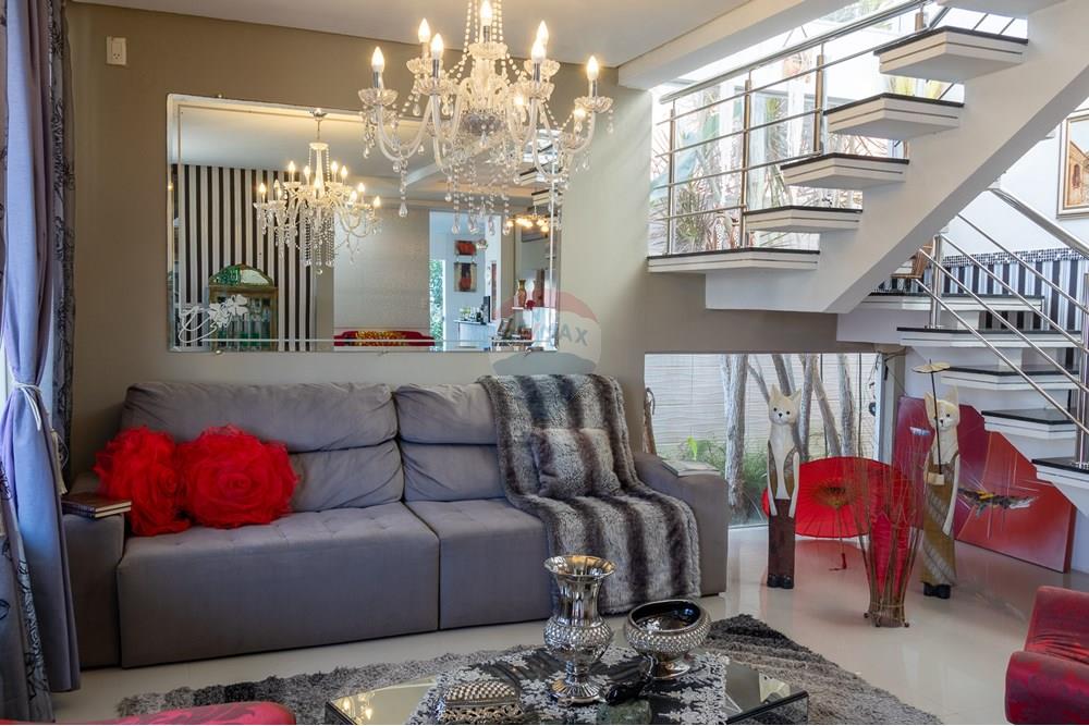 Casa à venda com 3 quartos, 263m² - Foto 23