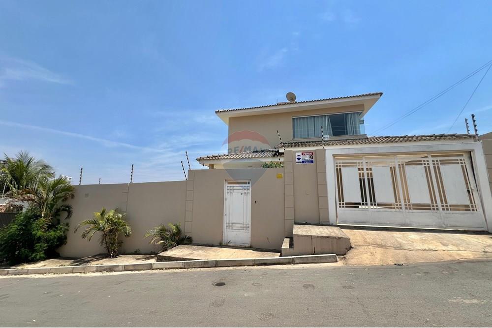 Sobrado - Venda - Barreiras , Bahia - WhatsApp Image 2025-09-19 at 18.03.50 (3).jpeg - 580651079-13