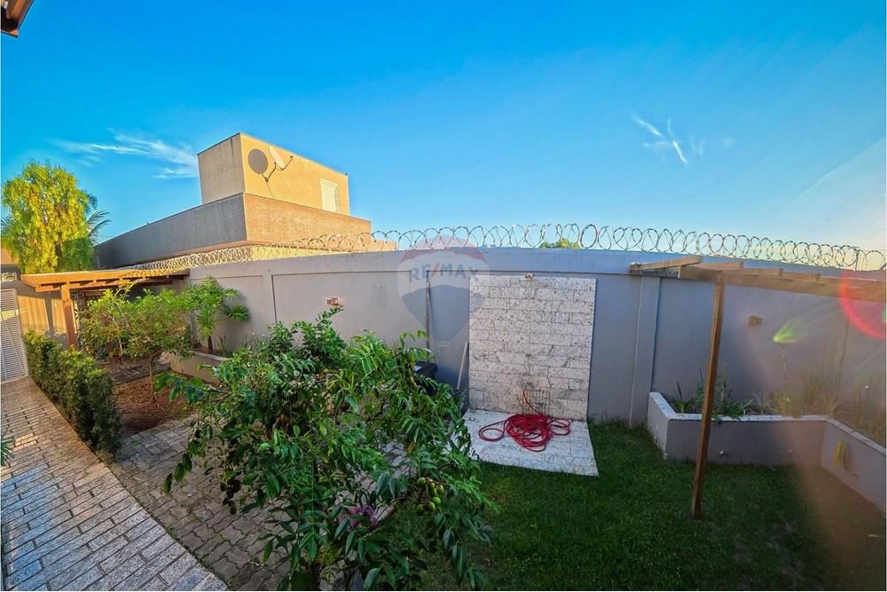 Casa à venda com 4 quartos, 350m² - Foto 49