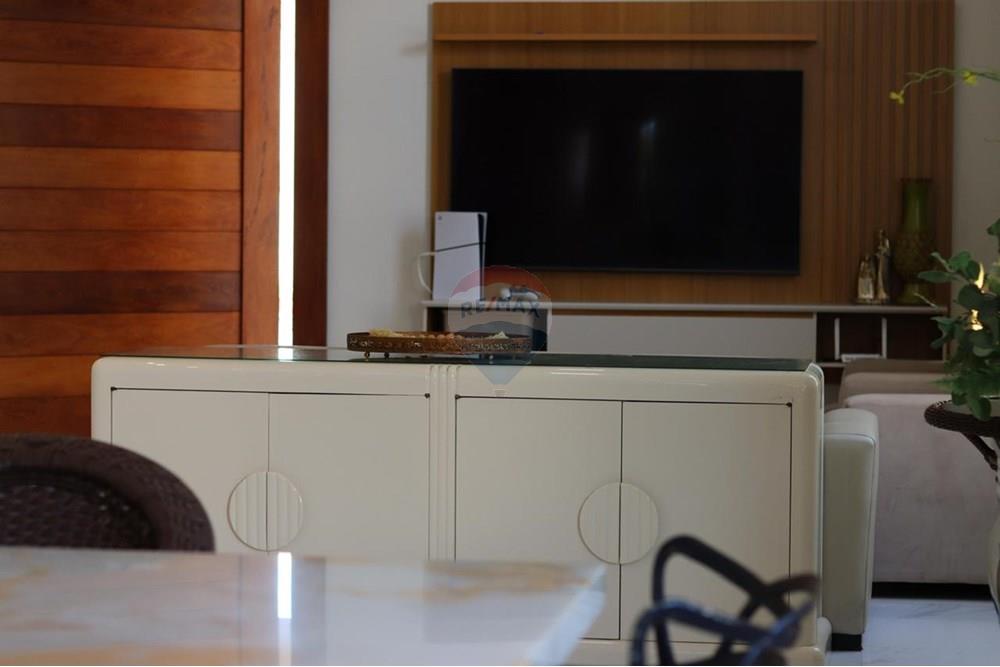 Casa à venda com 4 quartos, 350m² - Foto 11