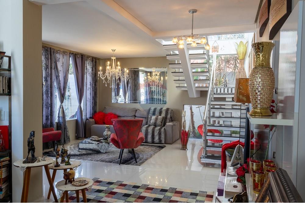 Casa à venda com 3 quartos, 263m² - Foto 26