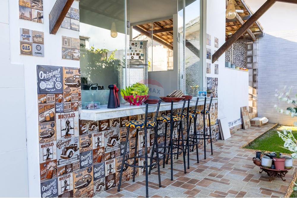 Casa à venda com 3 quartos, 263m² - Foto 13