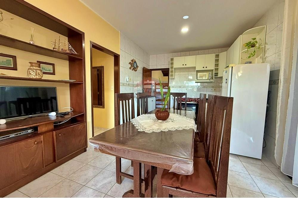 Casa à venda com 11 quartos, 312m² - Foto 27