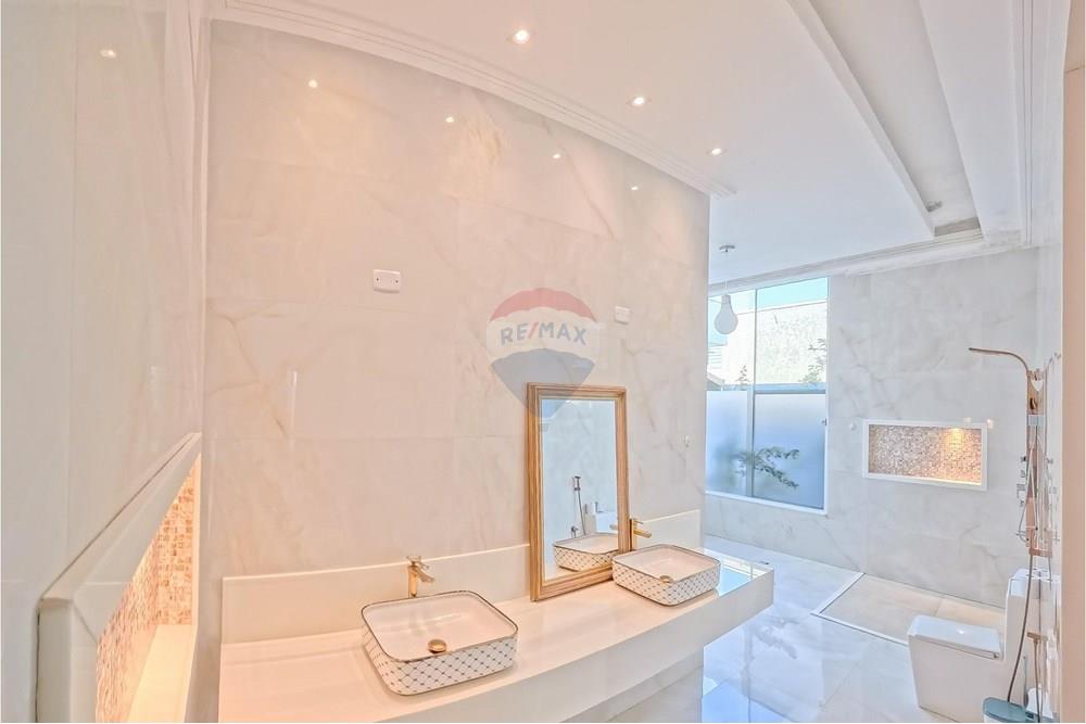 Casa à venda com 4 quartos, 350m² - Foto 32