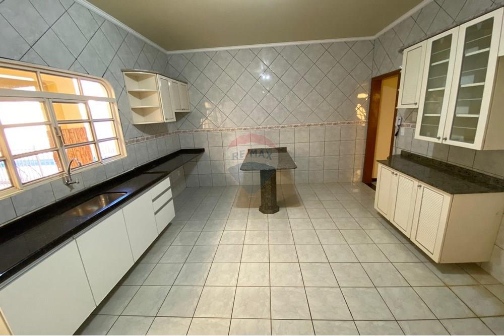 Sobrado - Alugar - Barreiras , Bahia - WhatsApp Image 2024-08-24 at 13.16.43 (2).jpeg - 580651020-130