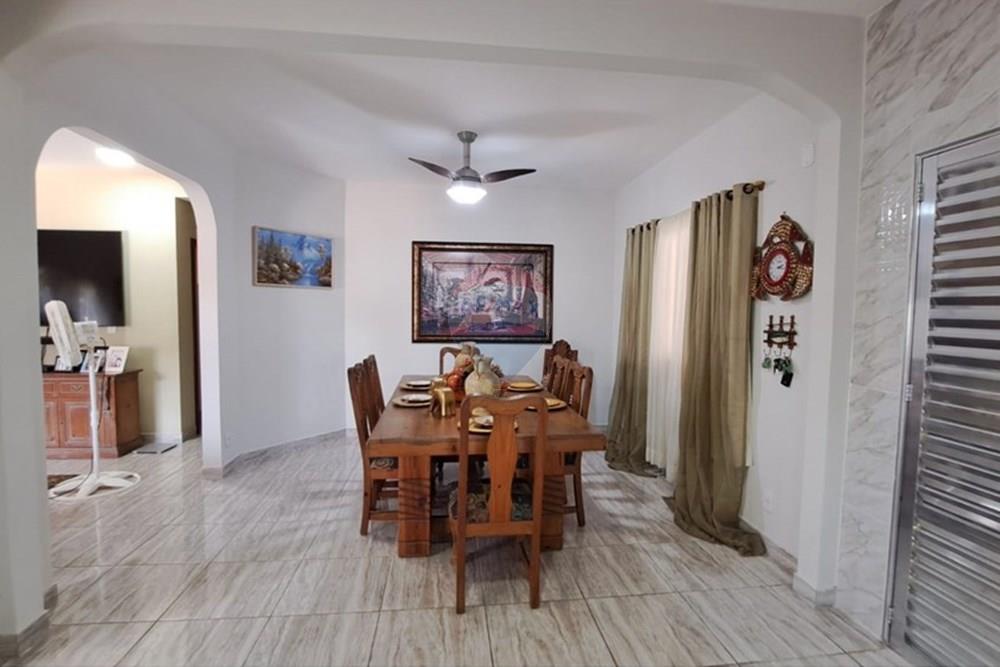 Casa à venda com 13 quartos, 620m² - Foto 3