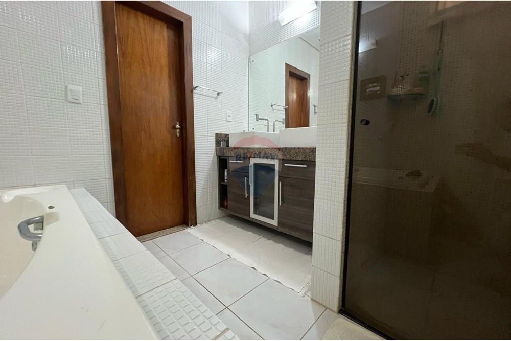 Sobrado - Venda - Barreiras , Bahia - WhatsApp Image 2025-08-04 at 16.40.35 (1).jpeg - 580651005-55