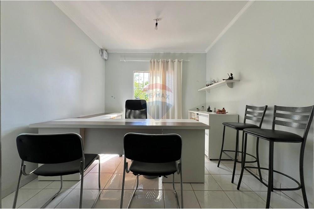 Sobrado - Venda - Barreiras , Bahia - WhatsApp Image 2025-10-31 at 15.28.10 (1).jpeg - 580651043-70