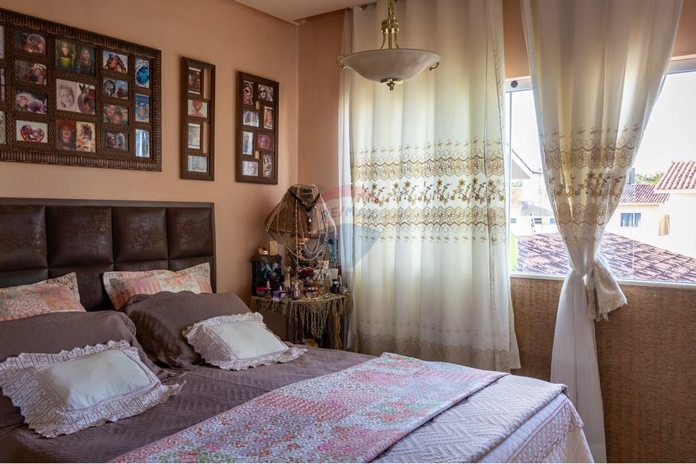 Casa à venda com 3 quartos, 263m² - Foto 41