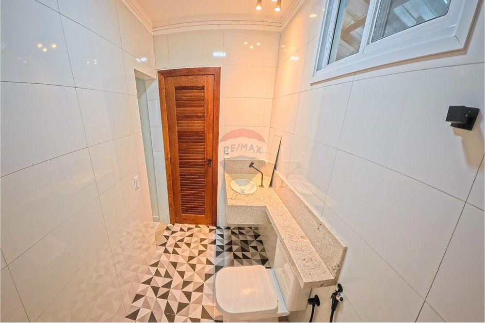Casa à venda com 4 quartos, 350m² - Foto 37