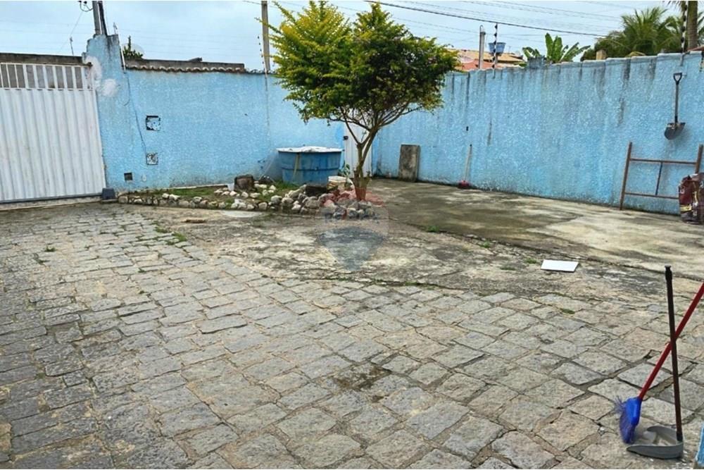 Casa à venda com 2 quartos, 130m² - Foto 2