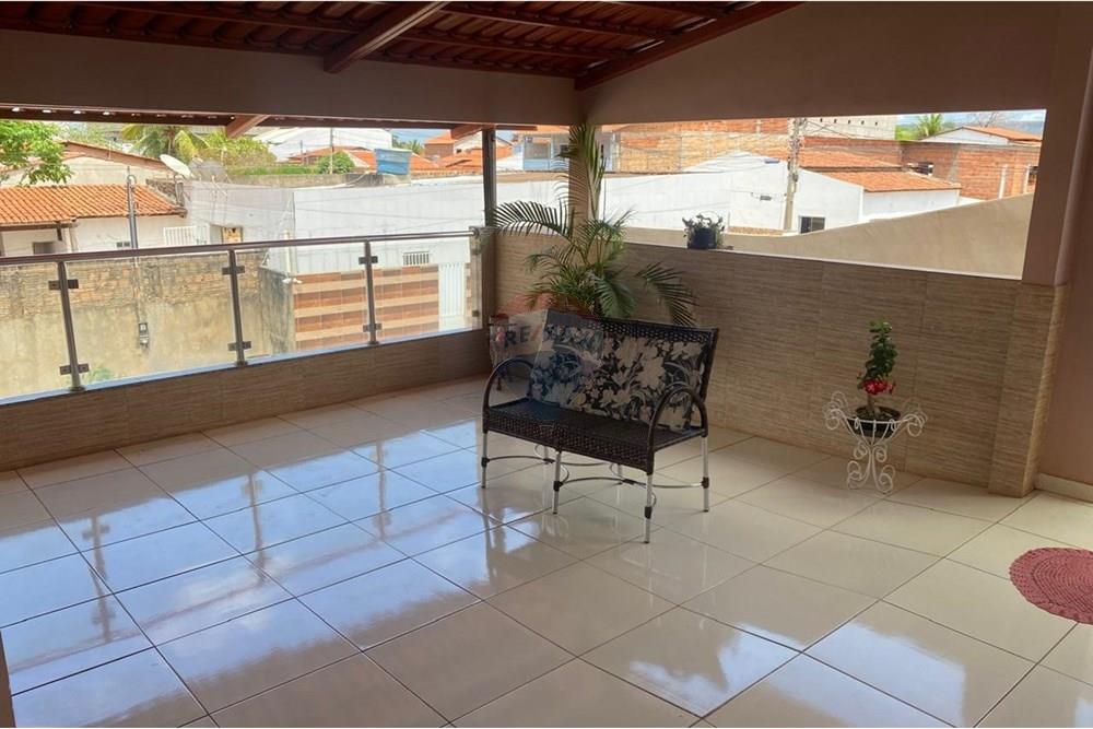 Sobrado - Venda - Barreiras , Bahia - WhatsApp Image 2025-09-09 at 15.15.06 (5).jpeg - 580651079-20