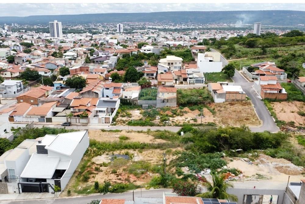 Konut - Arazi - Barreiras , Bahia - BR - WhatsApp Image 2025-01-22 at 11.04.43.jpeg - 580651042-56