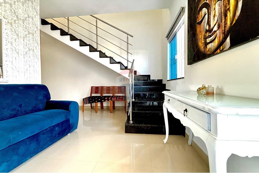 Apartamento à venda com 3 quartos, 96m² - Foto 2