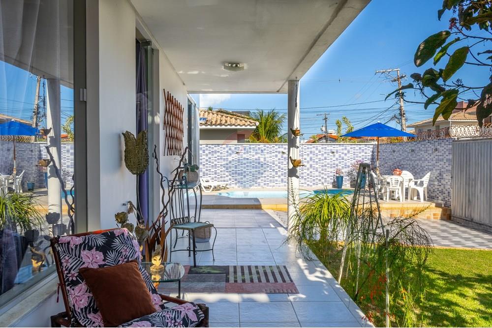 Casa à venda com 3 quartos, 263m² - Foto 3