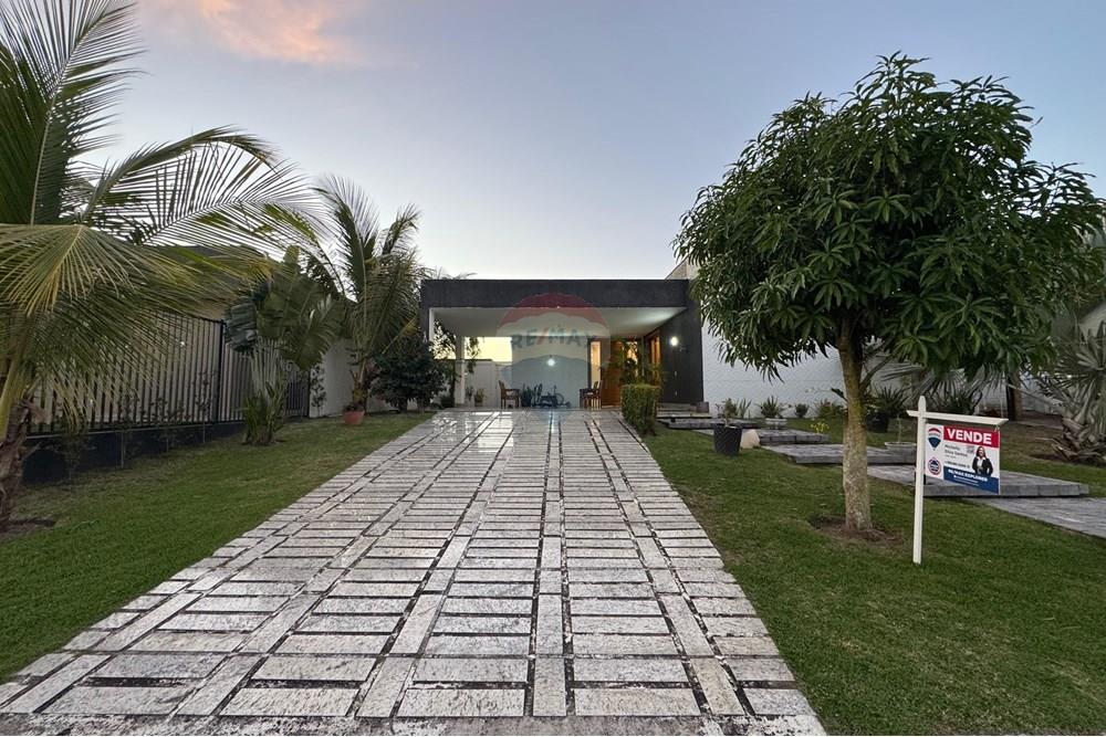 Casa à venda com 4 quartos, 350m² - Foto 3