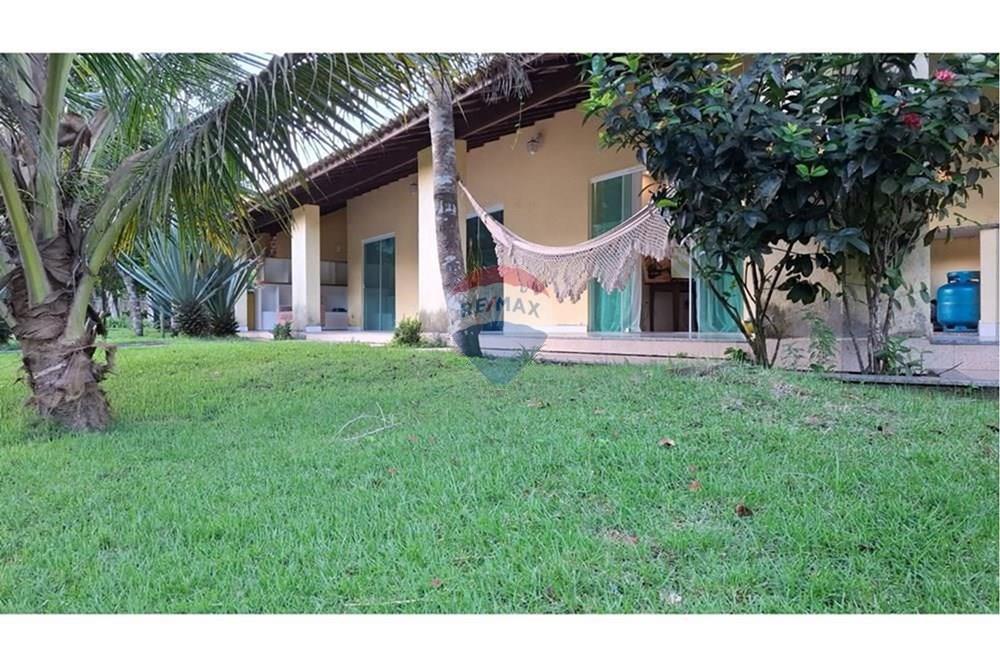 Casa à venda com 5 quartos, 300m² - Foto 1