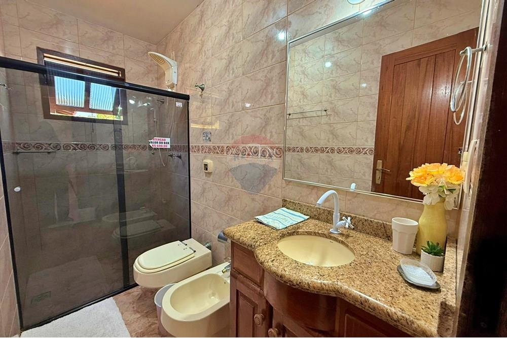 Casa à venda com 11 quartos, 312m² - Foto 21