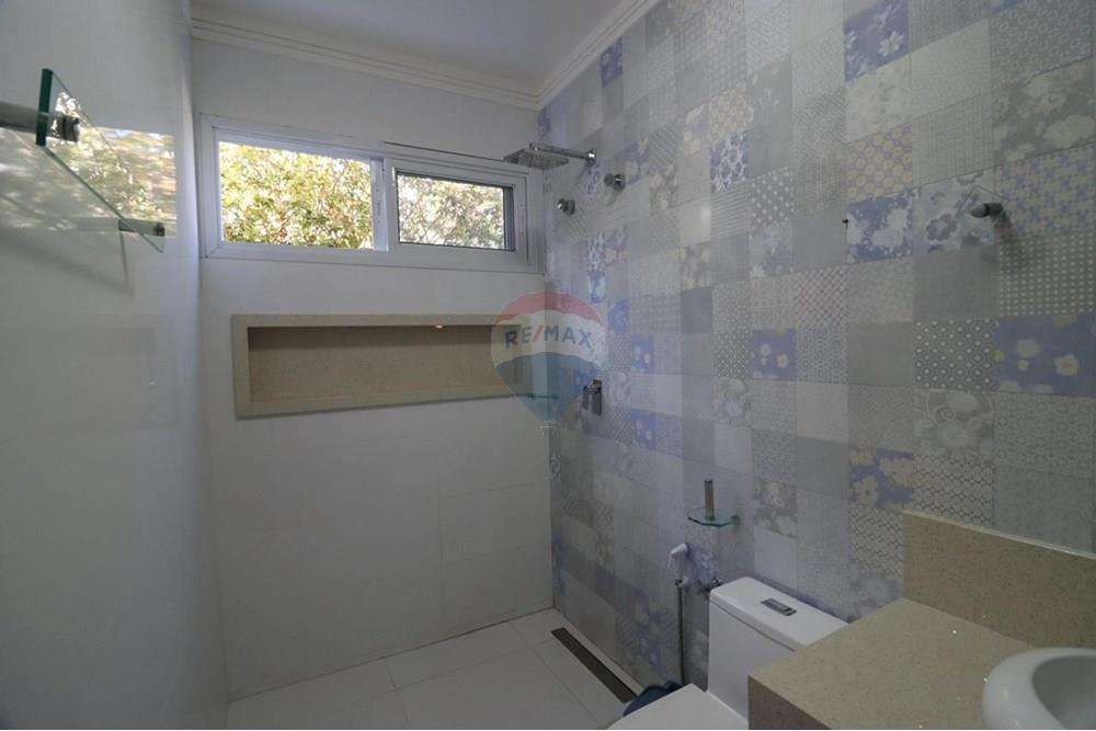 Casa à venda com 4 quartos, 350m² - Foto 25