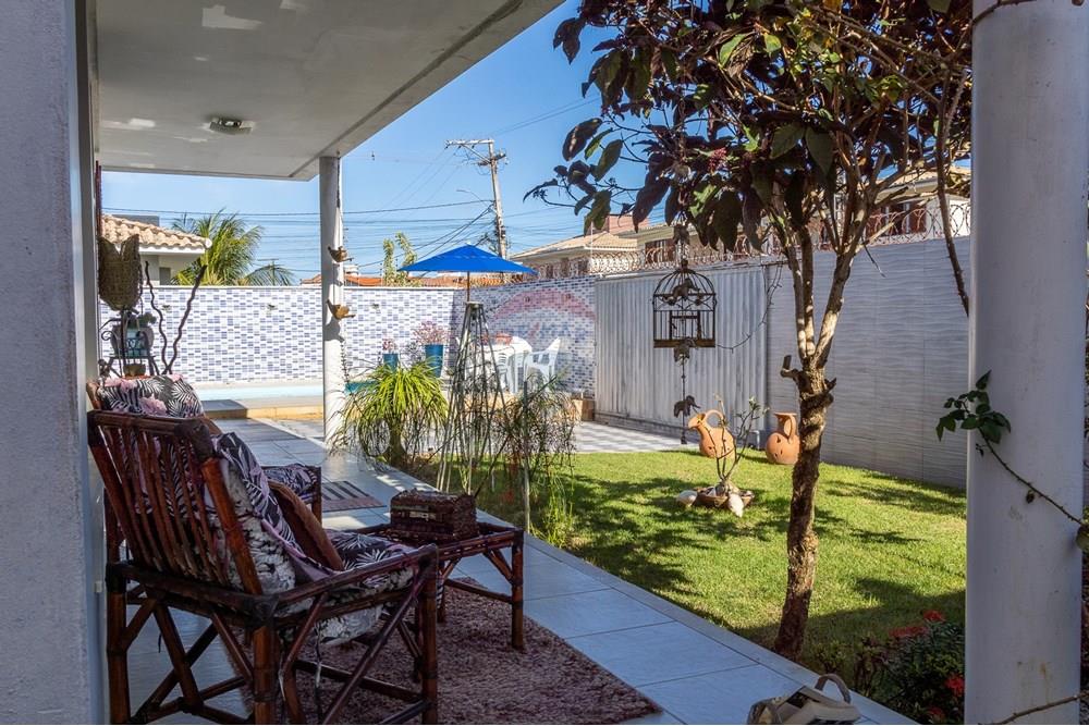 Casa à venda com 3 quartos, 263m² - Foto 4