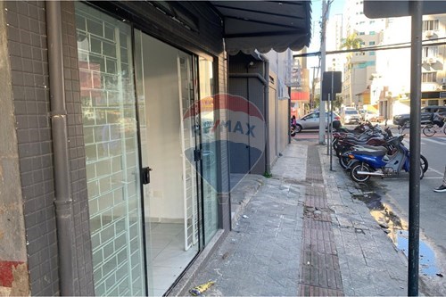 Alugar-Ponto Comercial/ Loja-Centro , Balneário Camboriú , Santa Catarina , 88330363-590231005-80