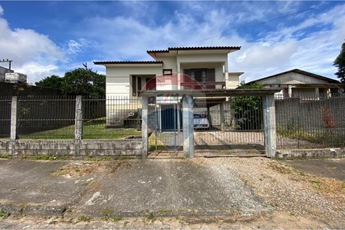 Venda-Casa-Rua Antonio José Feliciano , 168  - Escola Quintino Folhiarini Dajori  - Centro , Içara , Santa Catarina , 88820000-590311017-30
