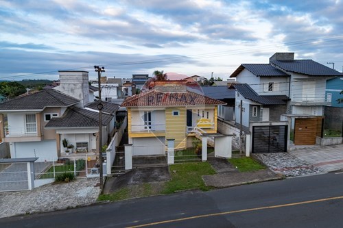 Venda-Casa-Rua Tenente Marcos Aurélio Filippi , 499  - Jardim Maristela , Criciúma , Santa Catarina , 88815505-590311013-131