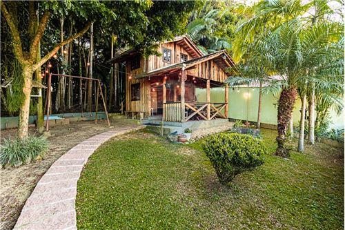 Venda-Casa-Rua Buenos Aires , 264  - Mercado Terezinha  - Tapajós , Indaial , Santa Catarina , 89080-326-590301004-91