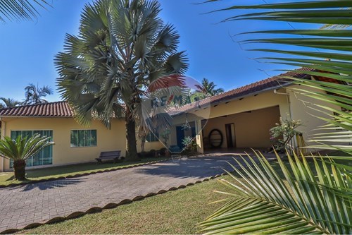 Venda-Casa-Rua Ascurra , 54  - Supermercado Felipe  - Quintino , Timbó , Santa Catarina , 89092111-590211035-52