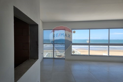 Venda-Apartamento-Avenida Prefeito Cirino Adolfo Cabral , 6141  - Gravatá , Navegantes , Santa Catarina , 88372268-590231179-218