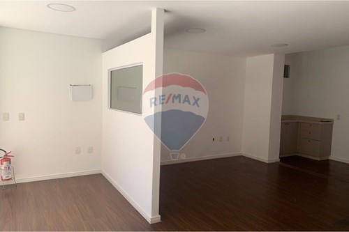 Alugar-Ponto Comercial/ Loja-Centro , Balneário Camboriú , Santa Catarina , 88330363-590231005-79