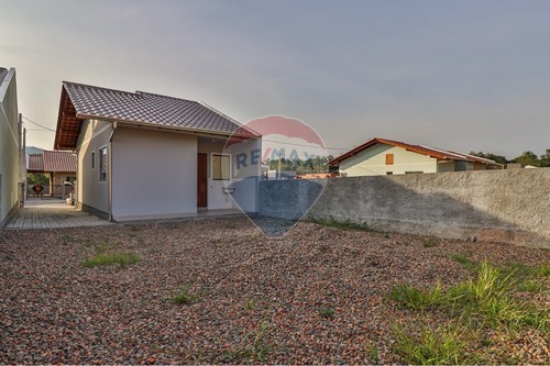 Venda-Casa-Rua Maria Imme , 140  - parque Arapongas  - Arapongas , Indaial , Santa Catarina , 89083665-590211033-54