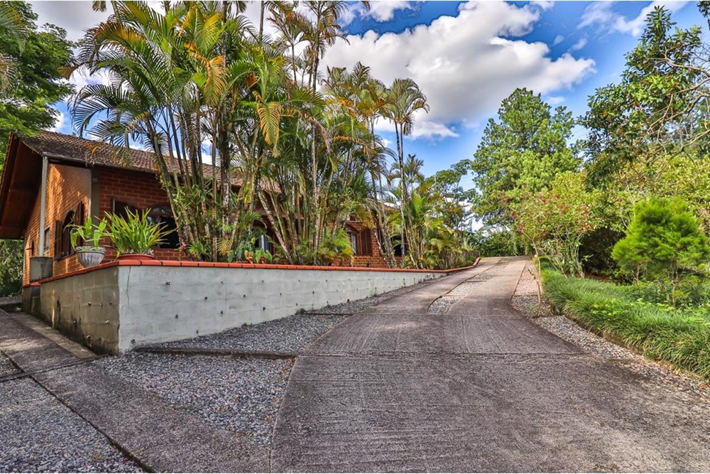 Casa à Venda No Encano com Galpão — foto 5