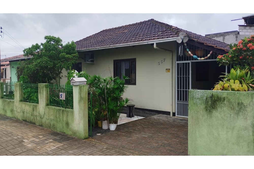 Casa dos Sonhos na Praia: 3 Quartos e Lazer Completo - foto 1