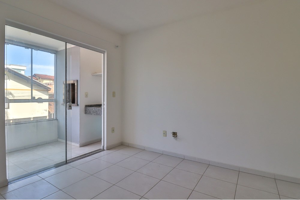 Apartamento a venda bairro Tapajós em Indaial - 2 Quartos e Garagem — foto 2